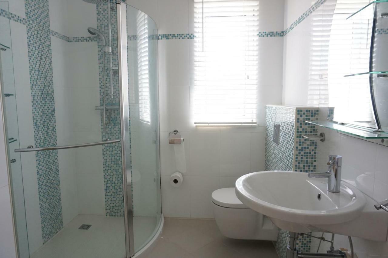 Self Contained Apartment With Private Kitchen Higher Heights, Barbados Christ Church Kültér fotó