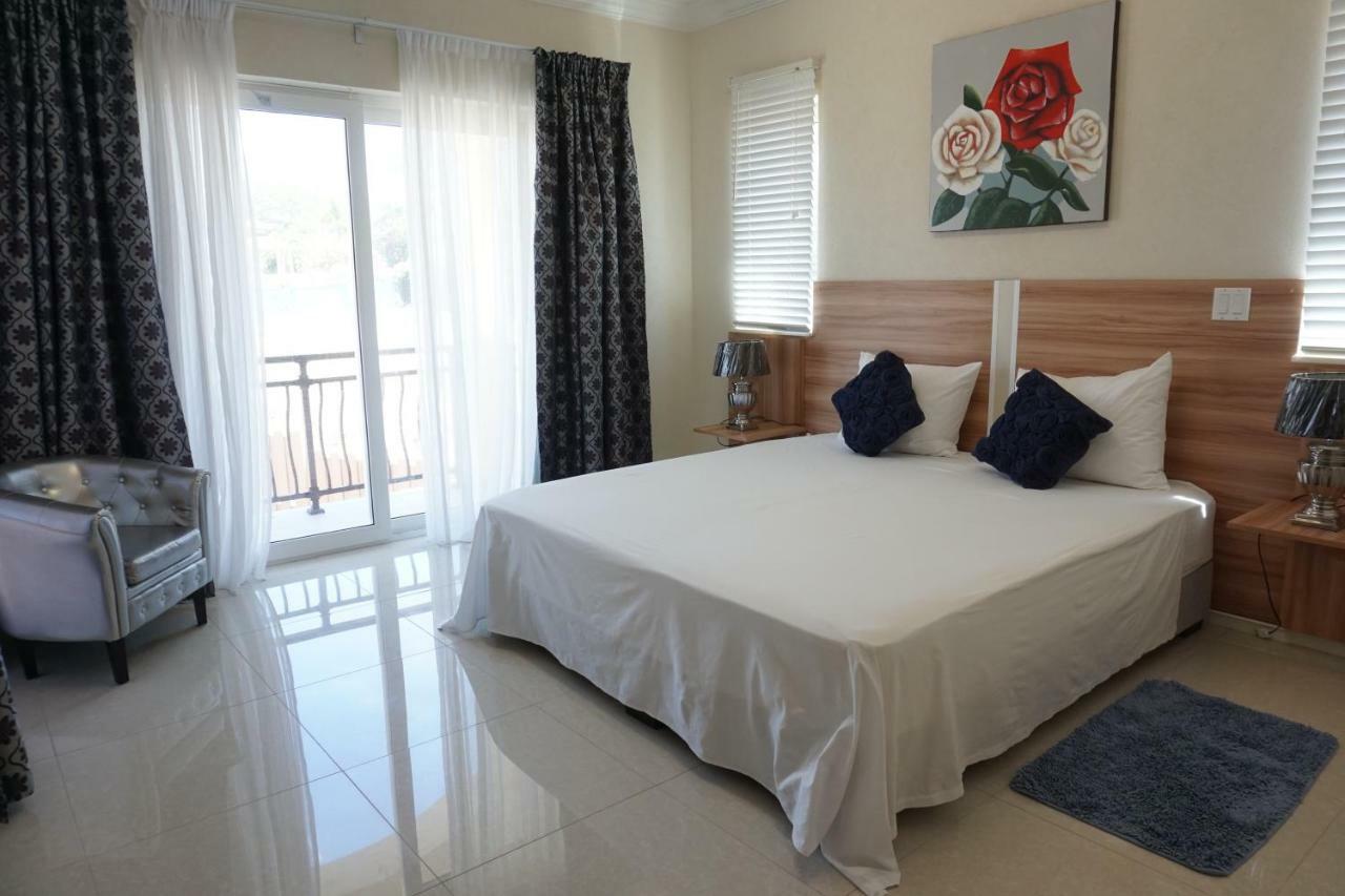 Self Contained Apartment With Private Kitchen Higher Heights, Barbados Christ Church Kültér fotó